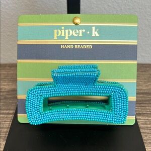 Piper K Vibrant Beaded Hair Clip 🩵